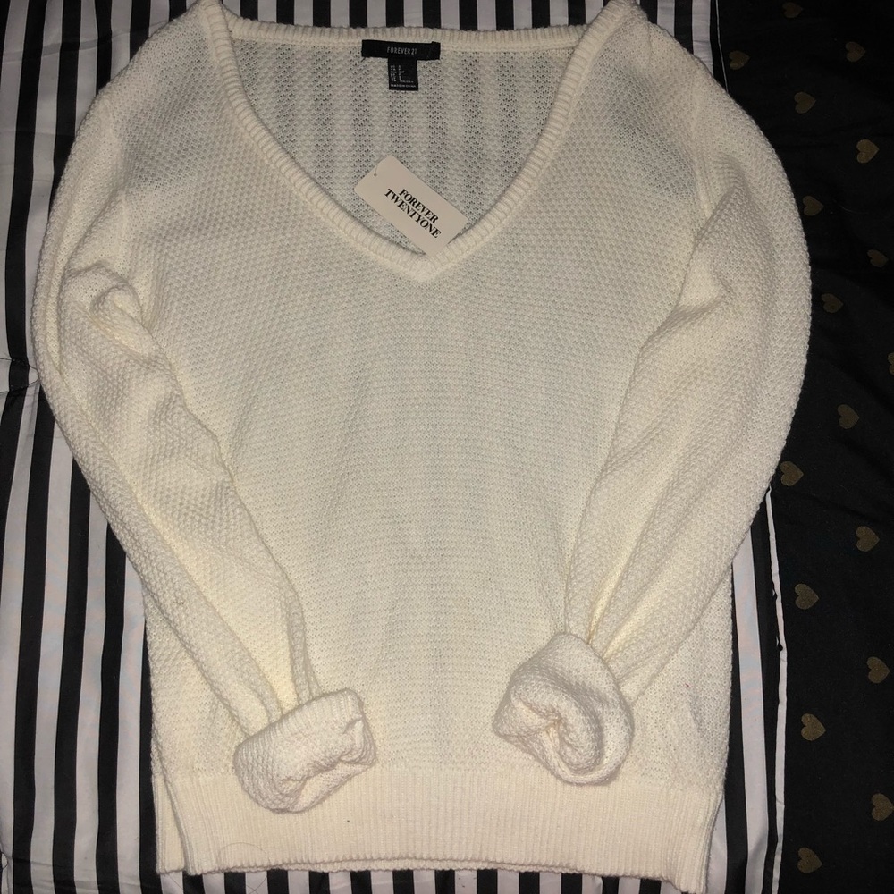 Forever 21 Sweater Cream Small